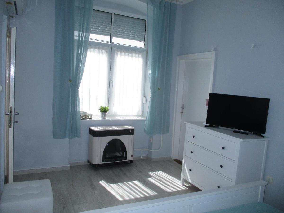 Ferencesek Apartman Pecs Exterior photo