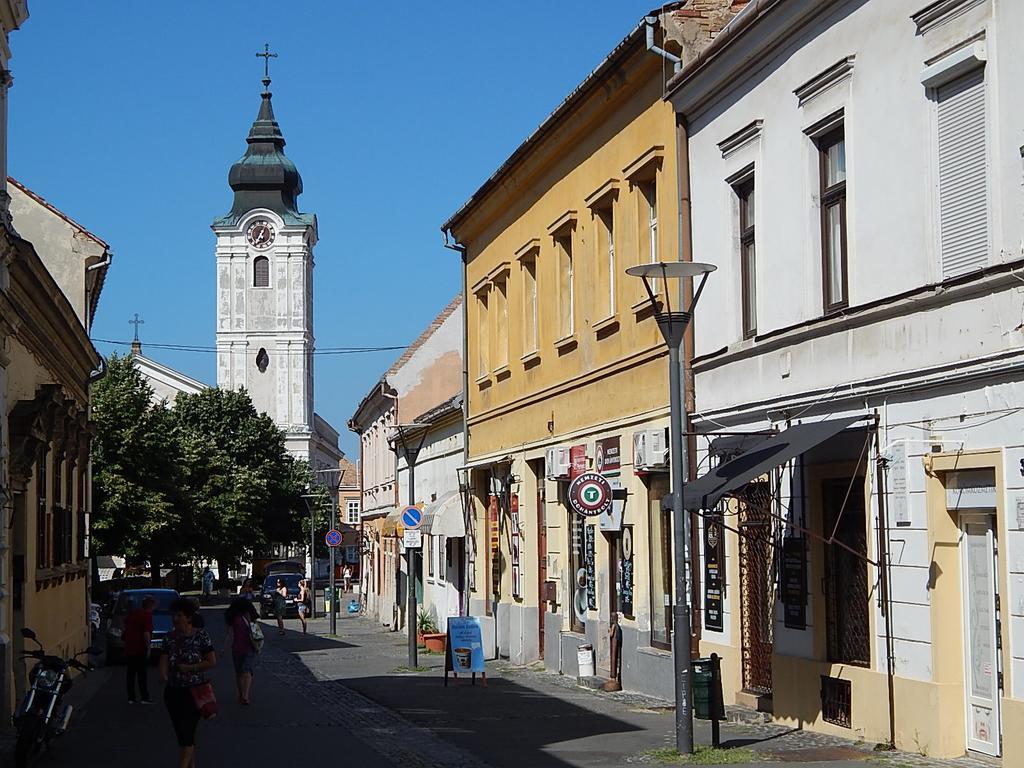 Ferencesek Apartman Pecs Exterior photo