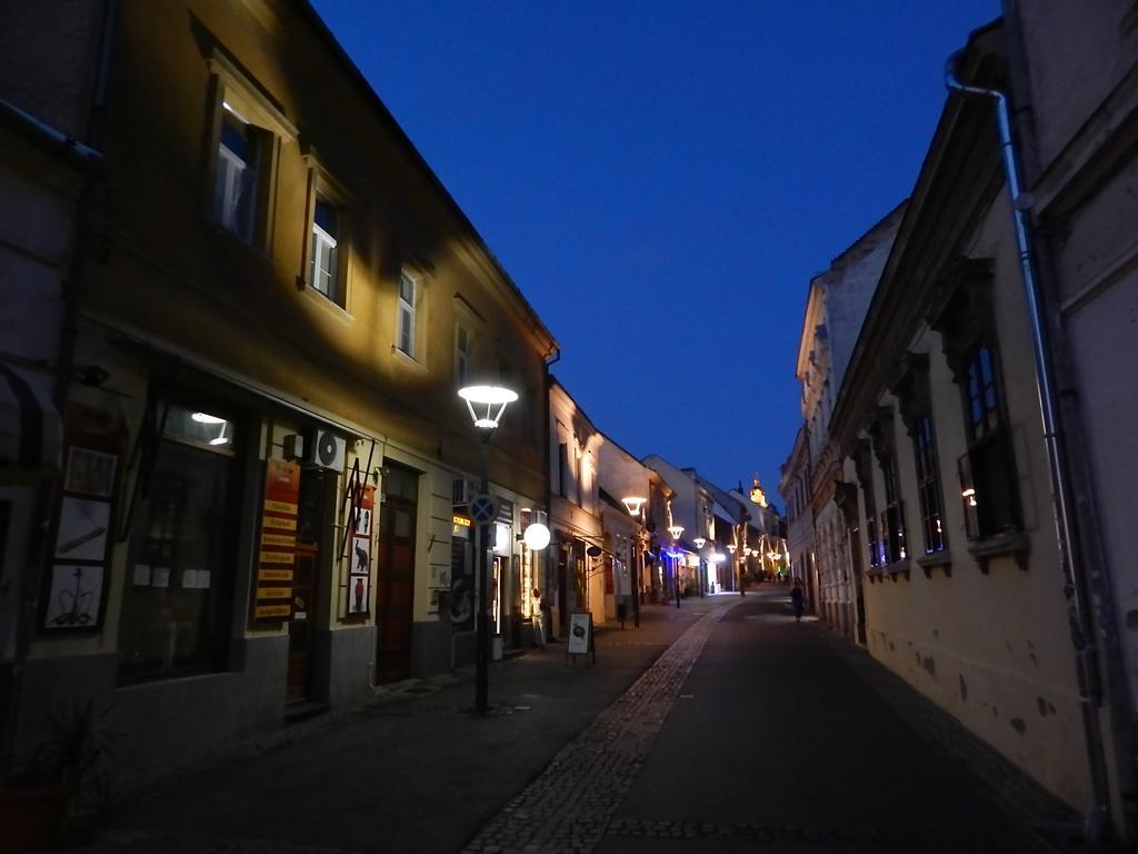 Ferencesek Apartman Pecs Exterior photo